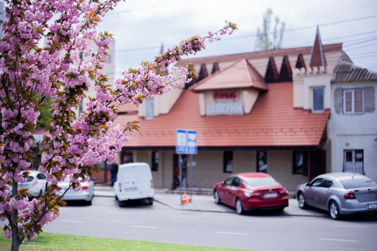 Piligrim 2 Hotel Mykolaiv Exterior photo